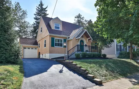 3860 Settle Rd, Mariemont, OH 45227