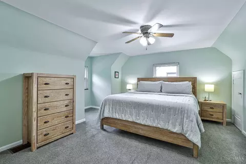 Bedroom - 3860 Settle Rd, Mariemont, OH 45227 photo 1 of 7