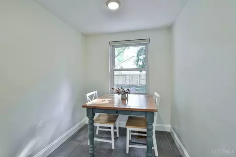 Dining - 3860 Settle Rd, Mariemont, OH 45227 photo 4 of 5