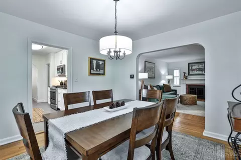 Dining - 3860 Settle Rd, Mariemont, OH 45227 photo 2 of 5