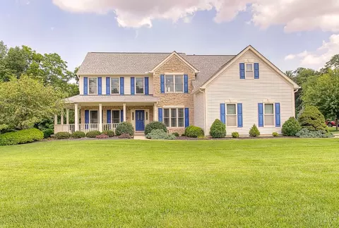 1516 Woodstrail Ln, Loveland, OH 45140