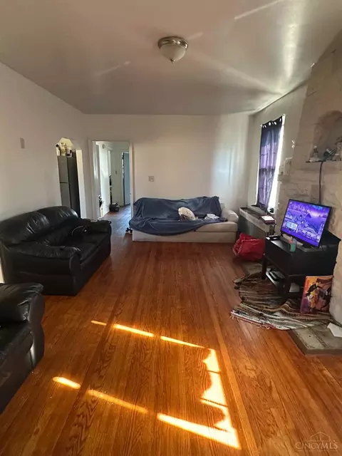 3655 Reading Rd, Cincinnati, OH 45229 photo 19