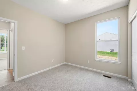 Bedroom - 1255 Eagle Blvd, Hamilton Township, OH 45039 photo 9 of 10