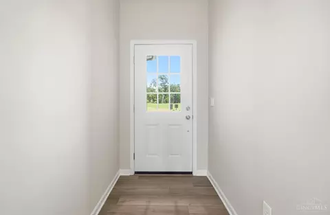 Entry Way - 1255 Eagle Blvd, Hamilton Township, OH 45039 photo 2 of 10