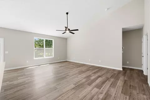 Living - 1255 Eagle Blvd, Hamilton Township, OH 45039 photo 4 of 4