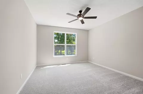 Bedroom - 1255 Eagle Blvd, Hamilton Township, OH 45039 photo 1 of 10