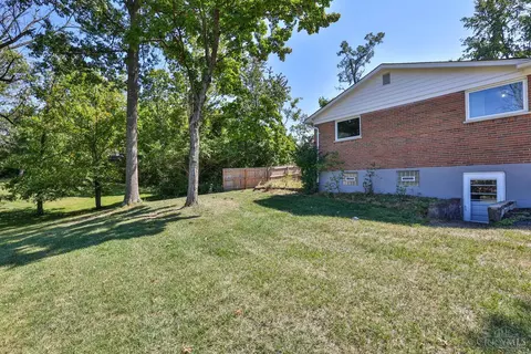Exterior - 11220 Foremark Dr, Blue Ash, OH 45241 photo 8 of 9