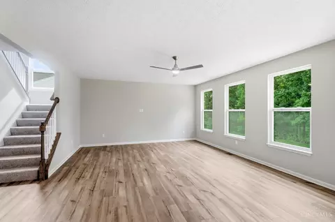 Living - 1247 Eagle Blvd, Maineville, OH 45039 photo 1 of 5