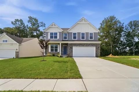 Exterior - 1247 Eagle Blvd, Maineville, OH 45039 photo 2 of 4