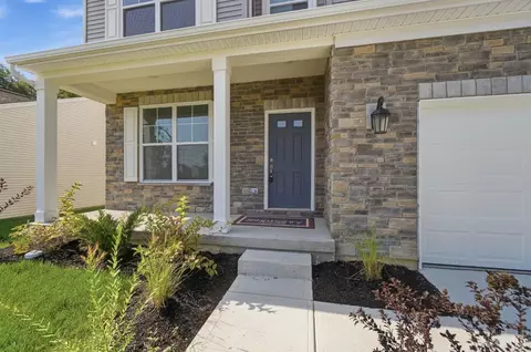 Exterior - 1247 Eagle Blvd, Maineville, OH 45039 photo 4 of 4