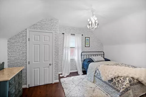 Bedroom - 7212 Garden Rd, Cincinnati, OH 45236 photo 2 of 3