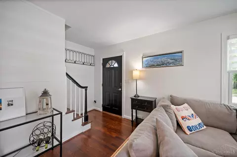 Entry Way - 7212 Garden Rd, Cincinnati, OH 45236 photo 1 of 1