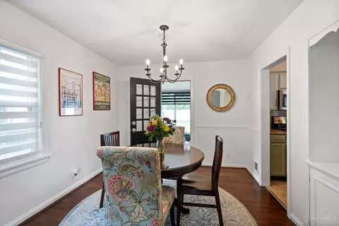 Dining - 7212 Garden Rd, Cincinnati, OH 45236 photo 1 of 2