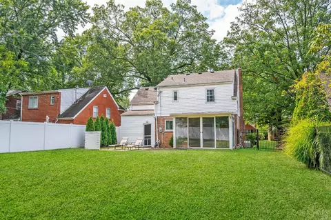Exterior - 7212 Garden Rd, Cincinnati, OH 45236 photo 2 of 6