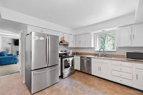 745 Evangeline Rd, Forest Park, OH 45240 photo 12