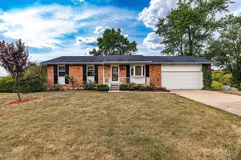 992 Richwood Cir, Hamilton, OH 45013