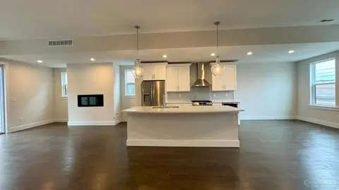 3912 Edwards Rd, Cincinnati, OH 45209 photo 6
