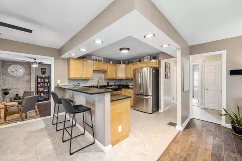 2477 Kipling Ave, Cincinnati, OH 45239 photo 4