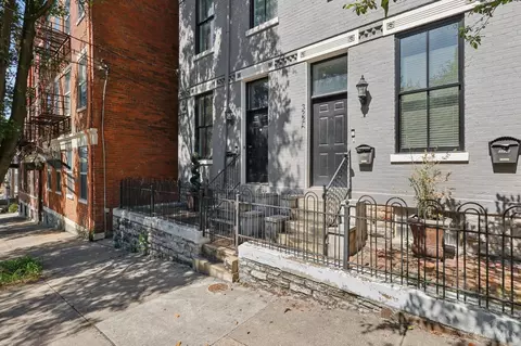 Exterior - 320 Mulberry St, Cincinnati, OH 45202 photo 4 of 12