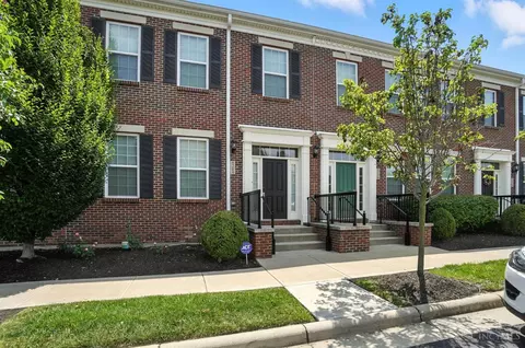 9204 Beacon St, Mason, OH 45040