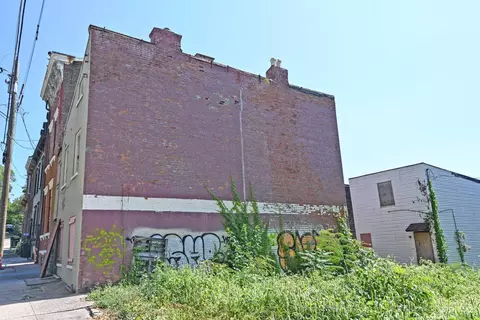 251 Renner St, Cincinnati, OH 45214 photo 2