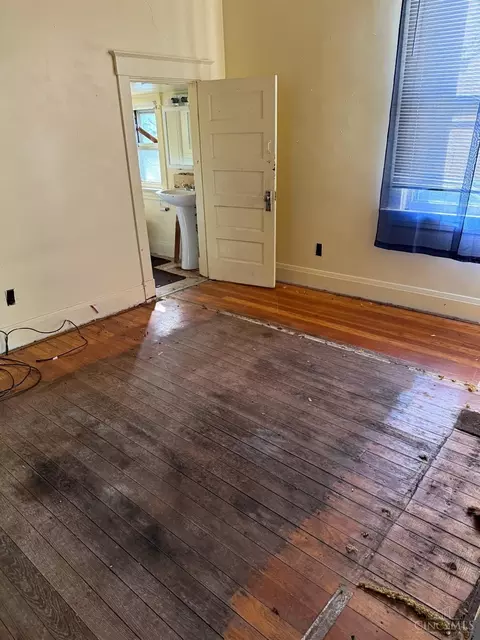 1373 Section Rd, Cincinnati, OH 45237 photo 8