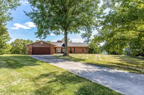 524 Topfield Dr, Cincinnati, OH 45255 photo 2