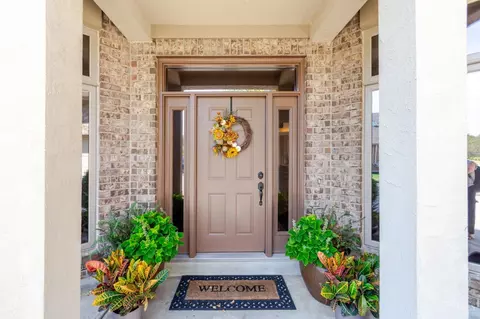 Entry Way - 1384 Courtyard Pl, Centerville, OH 45458 photo 1 of 3