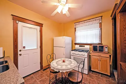 4553 Clearview Ave, Cincinnati, OH 45205 photo 11