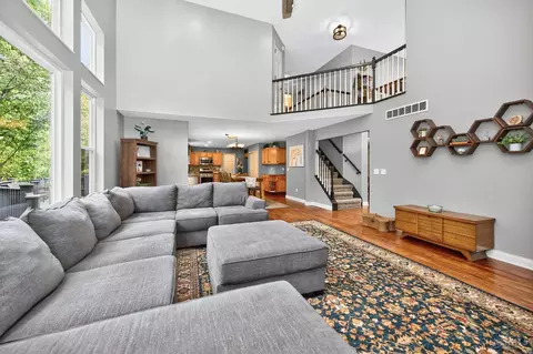 Living - 4723 Brookfield Ct, Cincinnati, OH 45244 photo 3 of 5