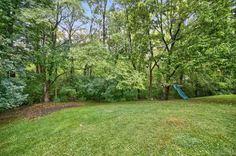 Exterior - 4723 Brookfield Ct, Cincinnati, OH 45244 photo 6 of 10