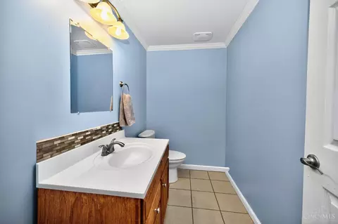 Bath - 4723 Brookfield Ct, Cincinnati, OH 45244 photo 7 of 7