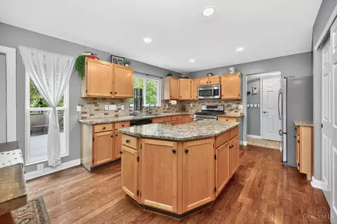 Kitchen - 4723 Brookfield Ct, Cincinnati, OH 45244 photo 1 of 3
