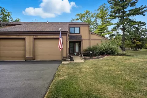 325 Walnut Ln, Mason, OH 45040