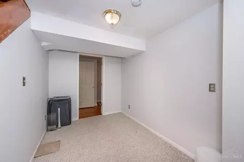 Bedroom - 3076 Hoock Ct, Cincinnati, OH 45239 photo 10 of 10
