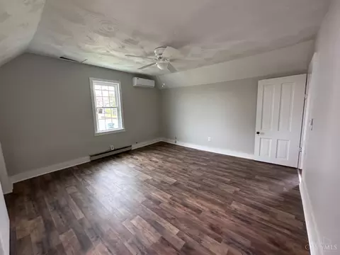 Bedroom - 9 Sugar St, Sinking Spring, OH 45172 photo 6 of 6
