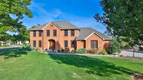 4628 Boomer Rd, Cincinnati, OH 45247