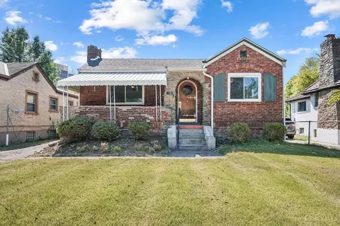 1551 Kenova Ave, Cincinnati, OH 45237