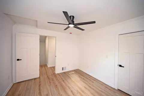 Bedroom - 1120 Carson Ave, Cincinnati, OH 45205 photo 6 of 8