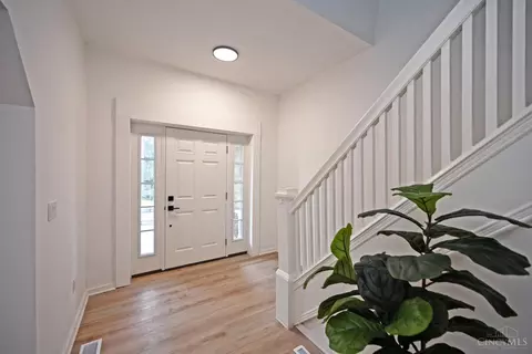 Entry Way - 1120 Carson Ave, Cincinnati, OH 45205 photo 1 of 2