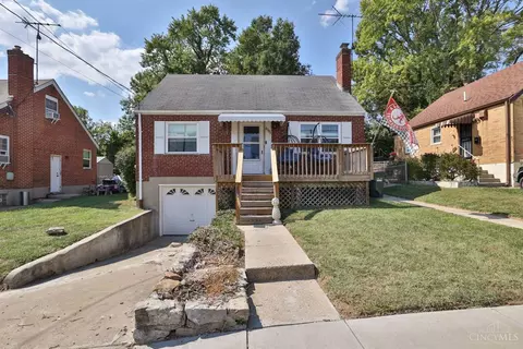 8281 Royal Heights Dr, Colerain Twp, OH 45239