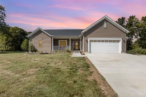 9995 Cedar View Ln, Aurora, IN 47001