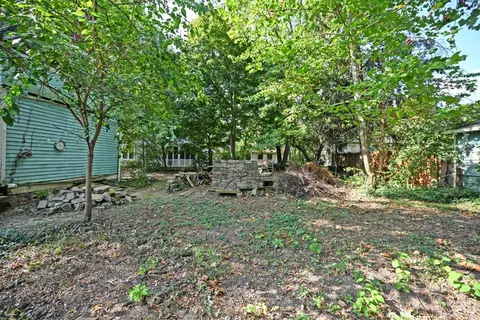 Exterior - 6770 River Rd, Cincinnati, OH 45233 photo 4 of 6