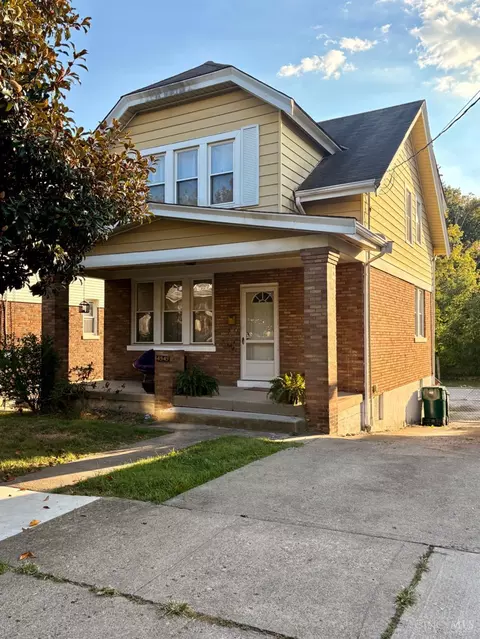 4549 Clearview Ave, Cincinnati, OH 45205