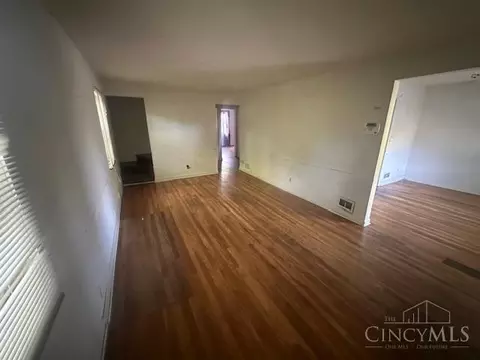 Living - 2249 Bremont Ave, Golf Manor, OH 45237 photo 3 of 3