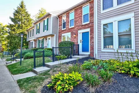 3026 Stratford Ct, Loveland, OH 45140
