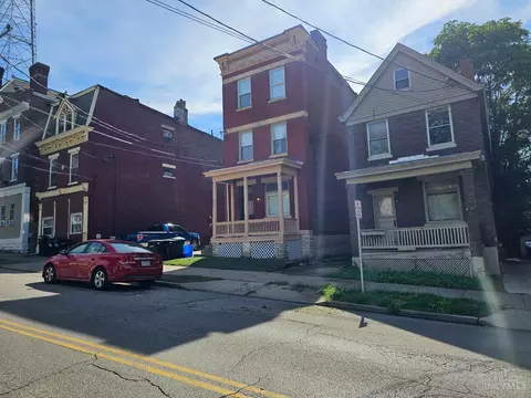 305 Warner St, Cincinnati, OH 45219 photo 2