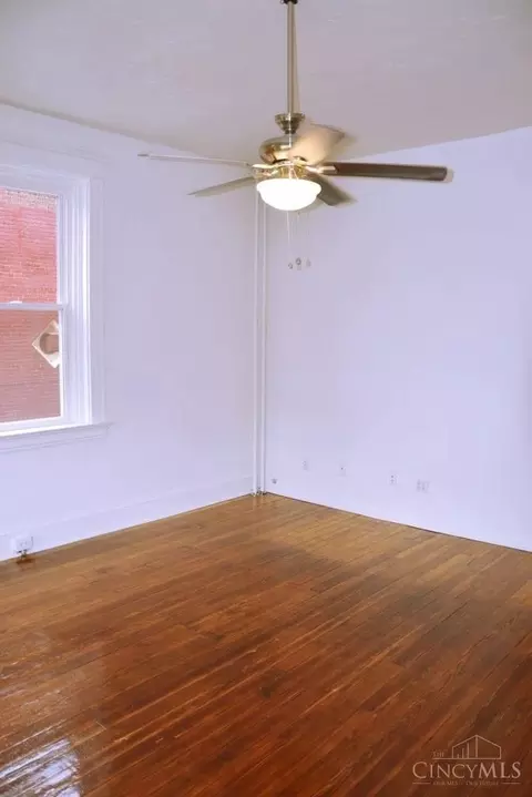 305 Warner St, Cincinnati, OH 45219 photo 5