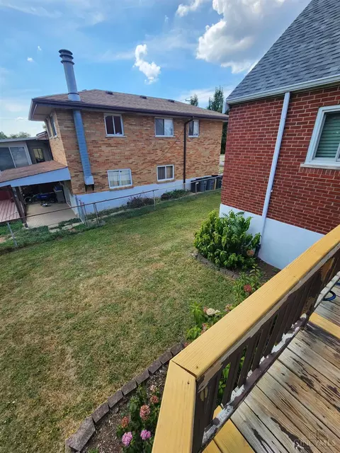 3492 Moonridge Dr, Cincinnati, OH 45248