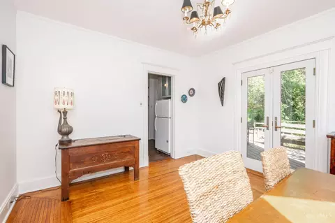Dining - 3476 Morrison Pl, Cincinnati, OH 45220 photo 1 of 4